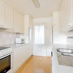 Parque de Campismo Calm And Tidy In Apartment, 14min Train Ride To Center Oslo