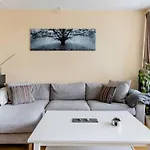 Calm And Tidy In Apartment, 14min Train Ride To Center Oslo