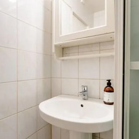 Kamp alanı Calm And Tidy In Apartment, 14min Train Ride To Center Oslo